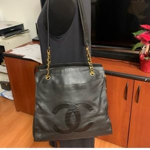 Authentic Chanel Black Leather Women Tote Bag